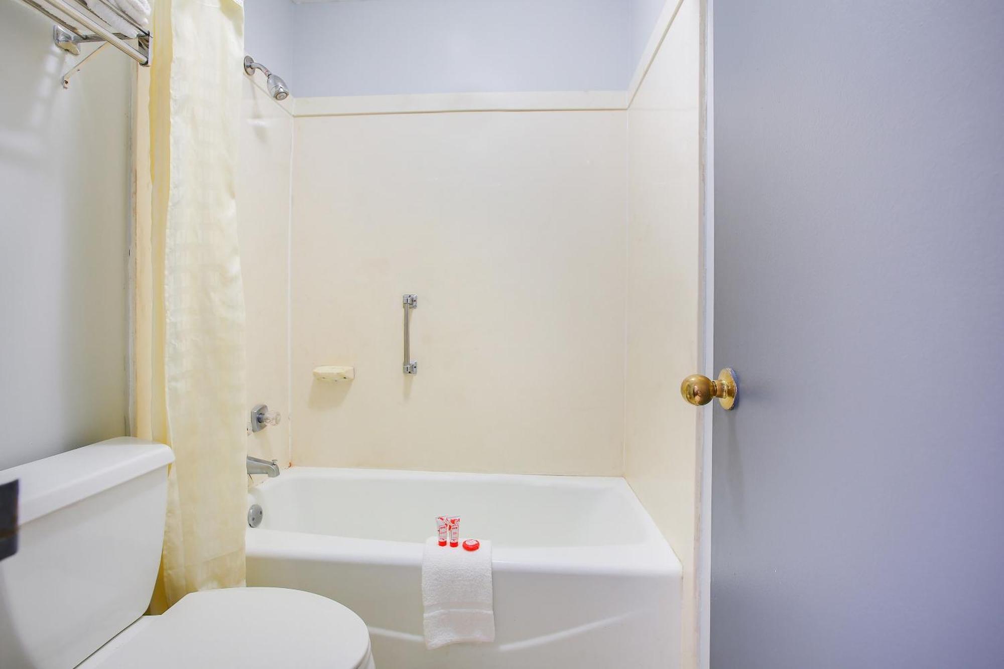 Oyo Hotel Texarkana Trinity Ar Hwy I-30 Екстер'єр фото